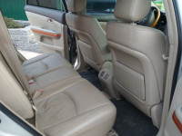 Аренда авто Lexus RX 300 с водителем в Киеве : перевозки по городу ,встречи в отелях,аэропортах,вокзалах,а также на свадьбах.