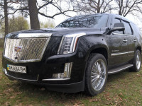 Автомобіль Cadillac Escalade джип  Колір чорний