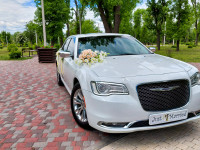 Премиум класс Chrysler 300c 2020г.в 350/час белый салон, панорамная крыша...