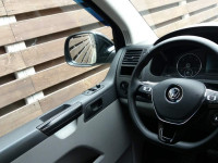 Минивэн VW MULTIVAN