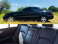 Mercedes E211 VIP TAXI