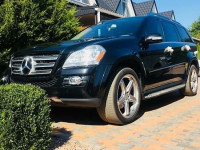 Mercedes Benz GL550