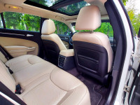 Премиум класс Chrysler 300c 2020г.в 350/час белый салон, панорамная крыша...