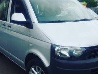 Зручні перевезення на мікроавтобусі Volkswagen T5!