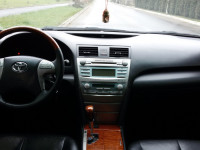 Оренда автомобілів Toyota Camry з водіями