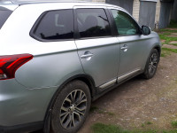 Аренда авто Mitsubishi Outlander с водителем Сумы
