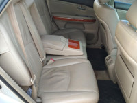 Аренда авто Lexus RX 300 с водителем в Киеве : перевозки по городу ,встречи в отелях,аэропортах,вокзалах,а также на свадьбах.