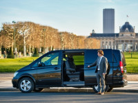 Оренда мікроавтобуса Mercedes Vito з водієм Колоимя