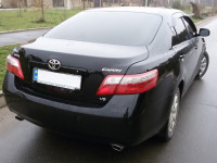 Оренда автомобілів Toyota Camry з водіями
