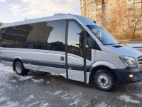 Микроавтобус Mersedes Sprinter, 2015 год выпуска.
