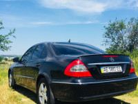 Mercedes E211 VIP TAXI