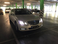 Аренда Mercedes E-212 c водителем Киев