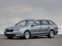 Заказ авто Skoda Superb с водителем в Киеве
