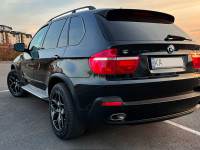 Пасажирські перевезення Київ. Оренда авто з водієм BMW X5. Трансфери.