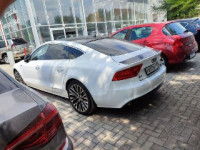 Самый красивый авто на свадьбу.Белоснежный Крайслер 300с.